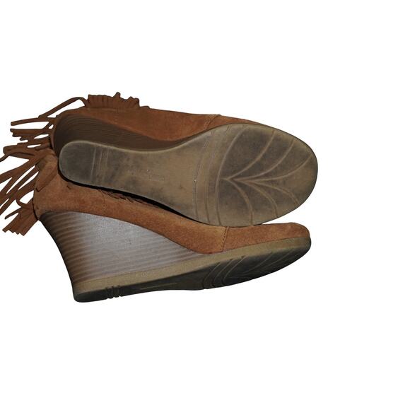 Minnetonka Tan Suede Fringe Wedge Booties Women’s 8.5 Leather Upper Moccasin - Picture 6 of 8